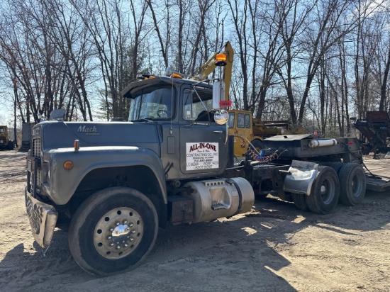 1985 Mack R688st Econolyne Day Cab Truck Tractor