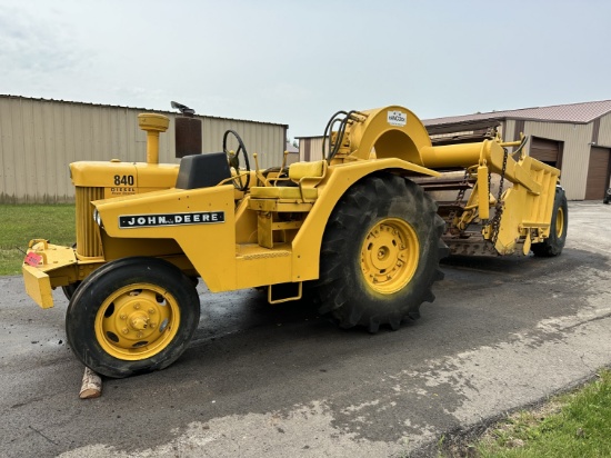 1960 John Deere 840 Diesel Elevating Scraper