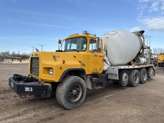 1996 Mack Dm690s Mixer Truck