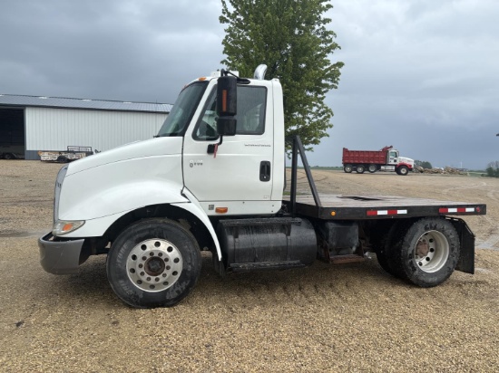 2005 International 8600 Flatbed Truck