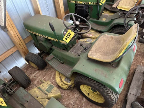 John Deere 112 Lawnmower