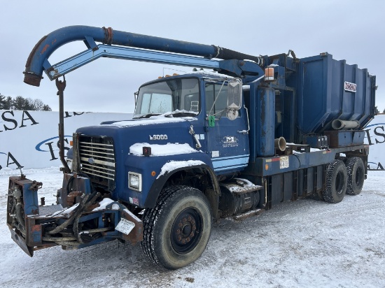 1990 Ford L9000 Vac Truck