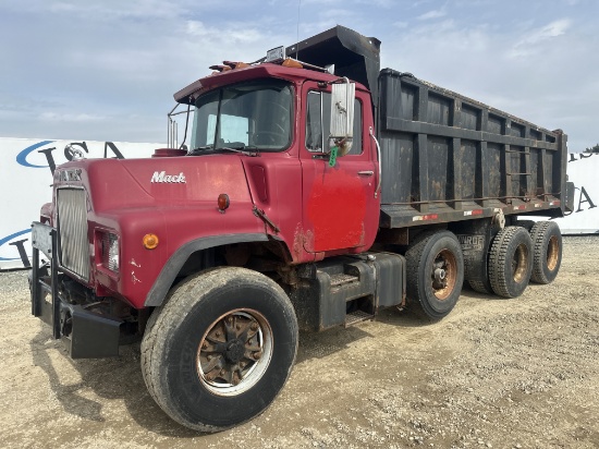 1986 Mack Dm686s Tri Axle Dump Truck