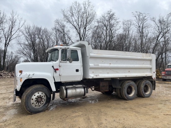 1997 Ford Lt8000 Tandem Axle Dump Truck
