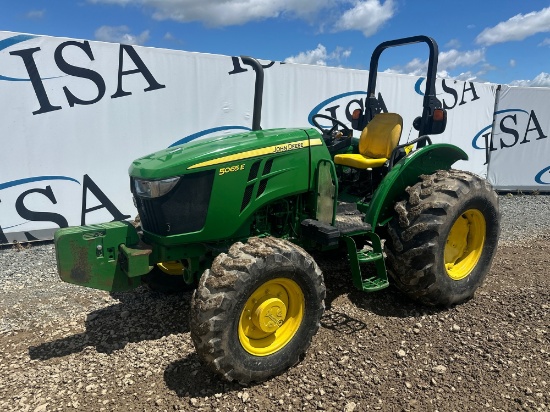 2018 John Deere 5065e Tractor
