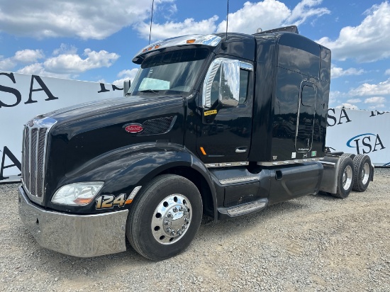 2016 Peterbilt 579 Sleeper Cab Truck Tractor