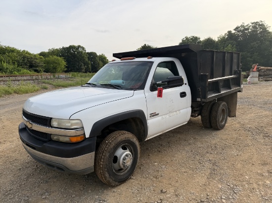 2001 Chevrolet 3500 Dump Truck