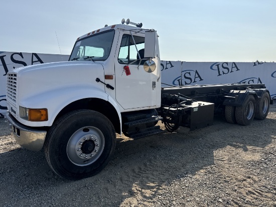 2000 International 4000 Roll Off Truck