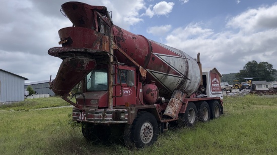 1993 Advance Concrete Mixer Truck
