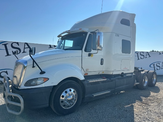 2016 International Sleeper Cab Truck Tractor