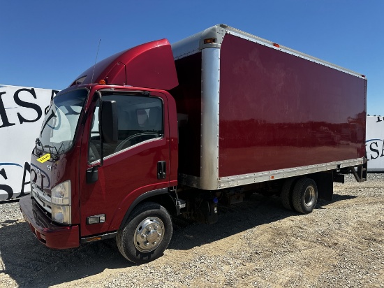 2013 Isuzu Box Truck
