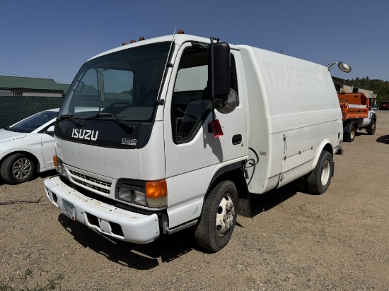 2001 Isuzu Npr Spray Truck