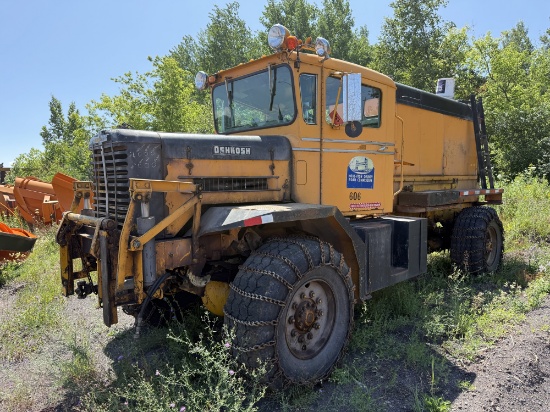 Oshkosh Snowblower Truck
