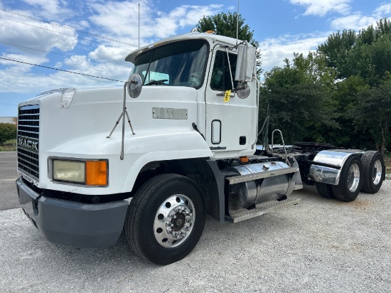 2000 Mack Ch613 Day Cab Truck Tractor