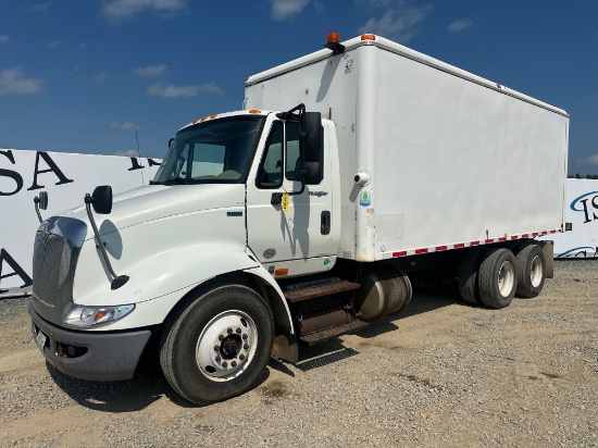 2012 International Durastar 8600 Box Truck