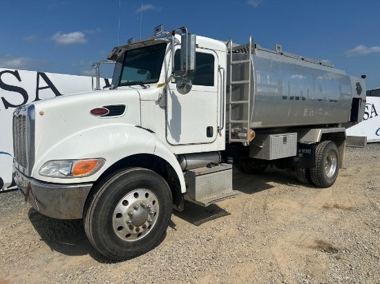 2007 Peterbilt 335 Fuel Truck