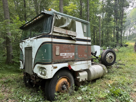 Peterbilt Day Cab Day Cab Semi