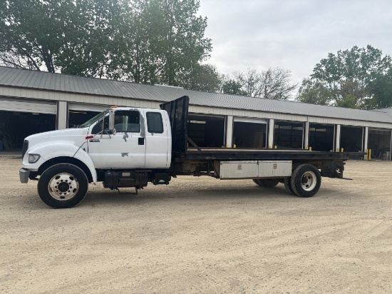 2000 Ford F-650 Sd Flatbed