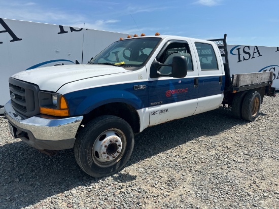 2001 Ford F-450 Flatbed Pickup Truck