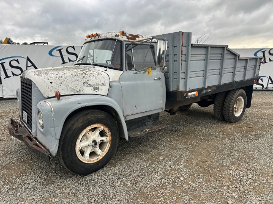 1968 International Load Star 1600 Single Axle Dump Truck