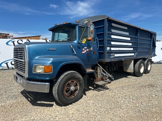 1991 Ford L9000 Tandem Axle Dump Truck