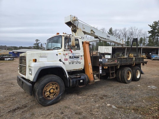 1989 Ford L9000 Crane Truck