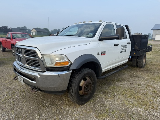 2011 Ram 5500 Heavy Duty 4x4 Flat Bed Truck