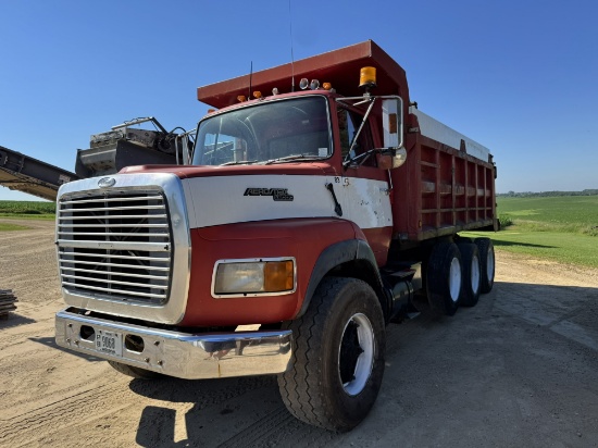 1989 Ford L9000 Aeromax Quad Axle Dump Truck