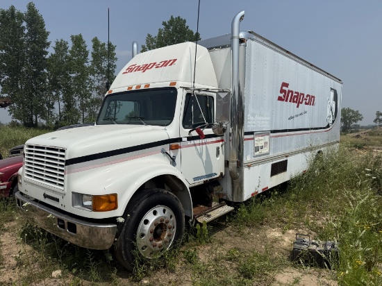 1998 International 4700 4x2 Box Truck