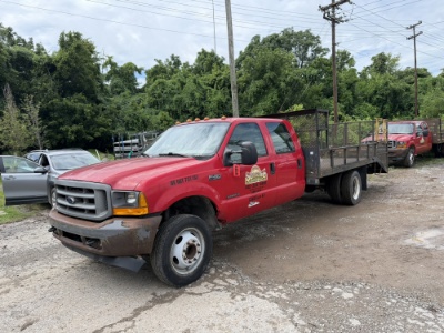 2001 Ford F-450 Super Duty Flatbed Truck