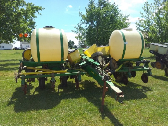 JD 7000 6-ROW NO TILL PLANTER   FOR PARTS ONLY