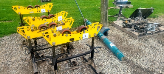 PIPE STAND