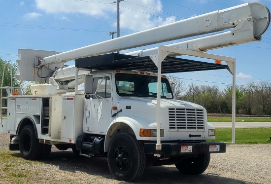 1994 INT BOOM TRUCK