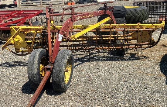 NEW HOLLAND 5 BAR RAKE