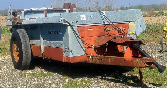 NI MANURE SPREADER