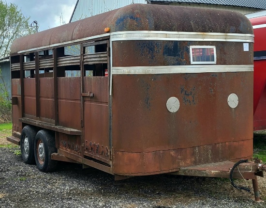 LIVESTOCK TRAILER