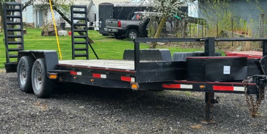TRAILER WITH RAMPS