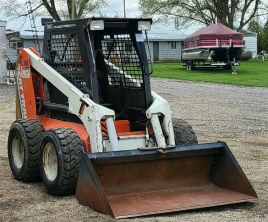 SKID STEER