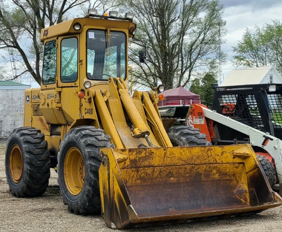 TRACTOR