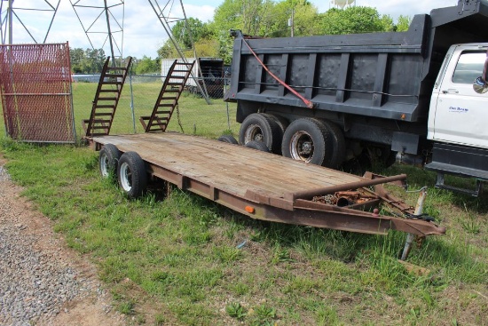 Flatbed Equipment Trailer Hauler