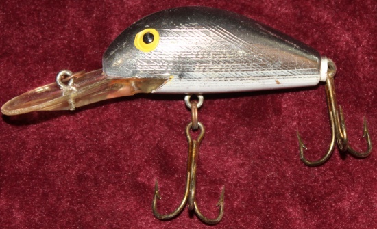 Rebel Super fishing lure 4 inches