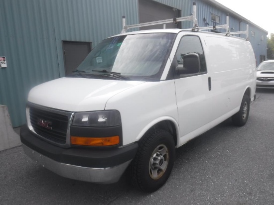 2014 GMC Savana Cargo