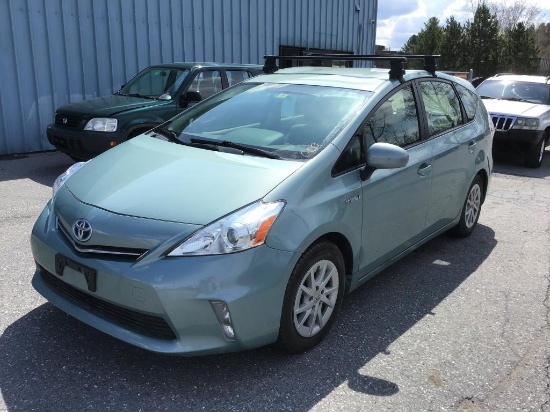 2013 Toyota Prius v