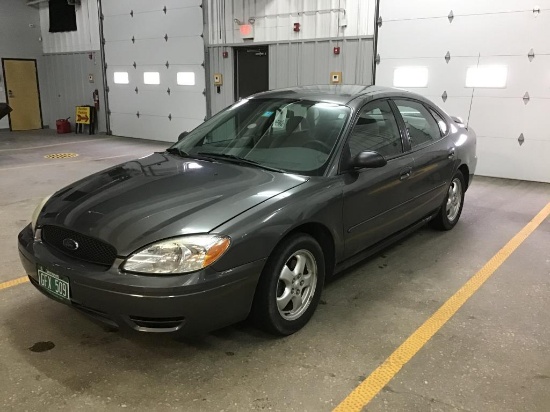 2005 Ford Taurus