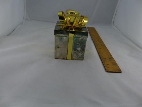 Christmas Present Box Candle Holder with Gold Ribbon