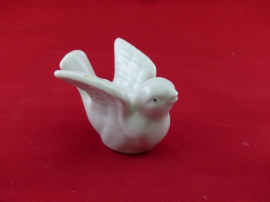 Collectable Porcelain White Bird, and Peking Duck Family, Father,  Mother, 2 Babies
