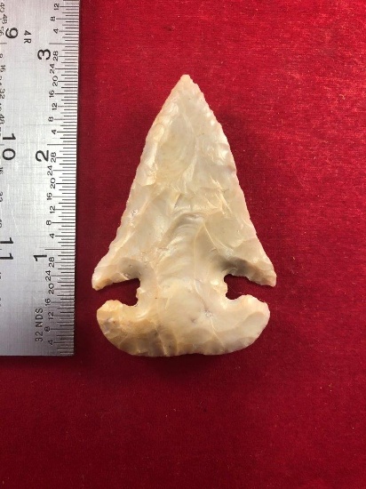 THEBES  INDIAN ARTIFACT ARROWHEAD