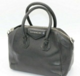 GIVENCHY 3C B 0195 Sugar Antigona Goatskin Black Mini