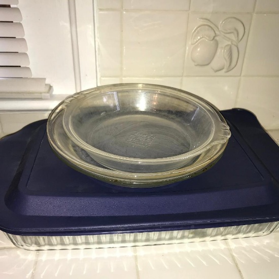 Lot of 4 Glass Baking Dishes