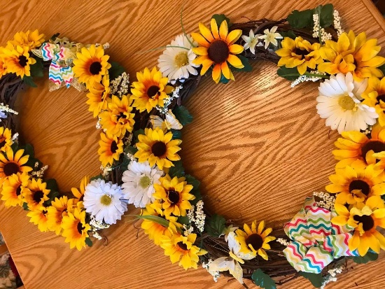 Lot of 2 Sunflower Wreaths